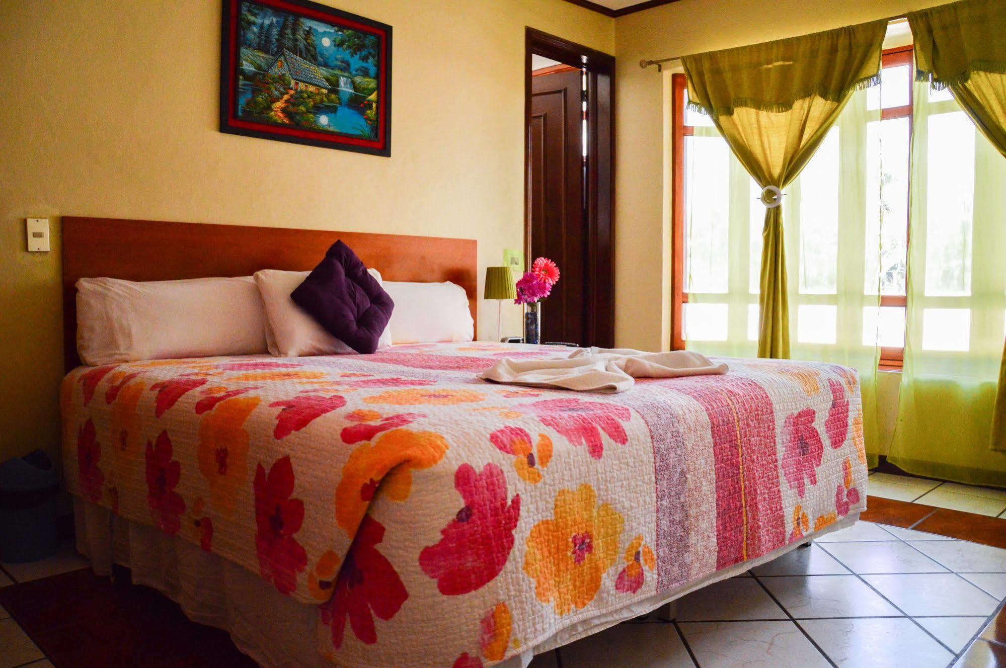 Hotel Fotherhouse San Salvador Exteriör bild
